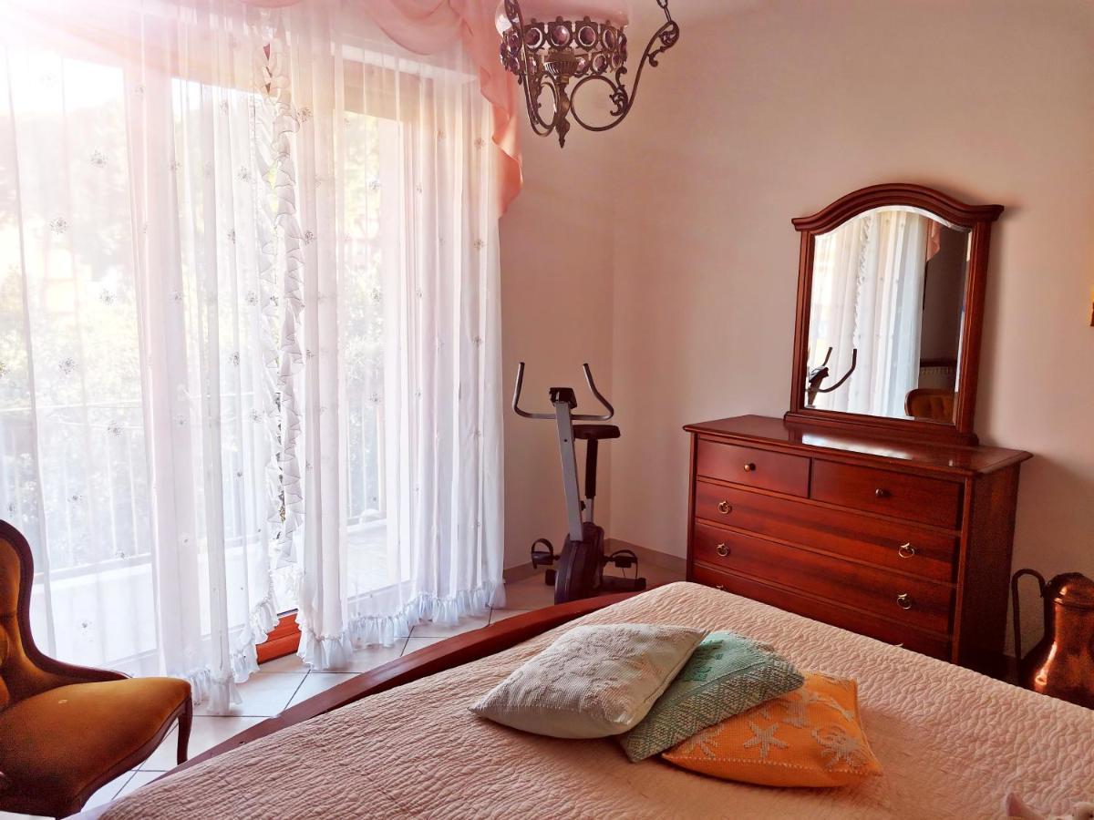 Il Tulipano Appartement San Bartolomeo Al Mare Buitenkant foto