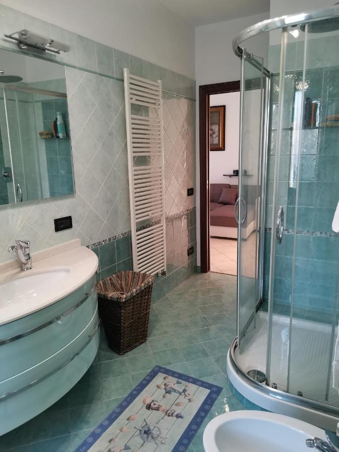 Il Tulipano Appartement San Bartolomeo Al Mare Buitenkant foto
