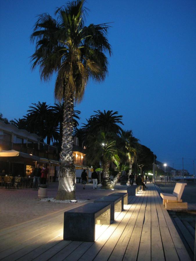 Il Tulipano Appartement San Bartolomeo Al Mare Buitenkant foto